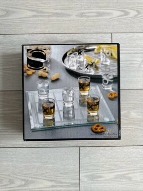Clear Glass Tic-Tac-Toe Shot Glass Game